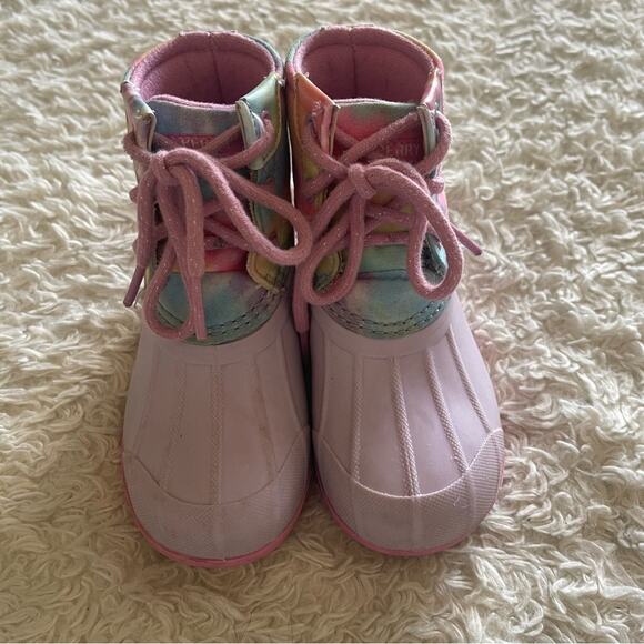 Sperry Toddler Girls Rainbow Tie Dye Saltwater Duck Boots Size 8 - Picture 2 of 11